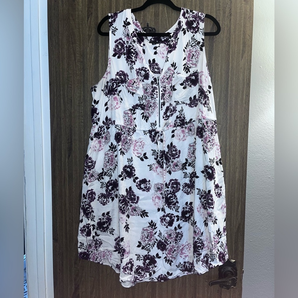 Torrid floral challis dress 2x zip front